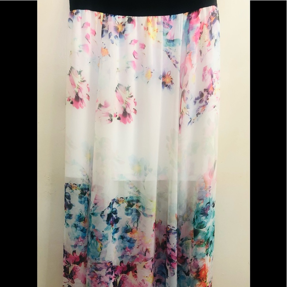 Bebe full length double slit floral skirt NWT size L